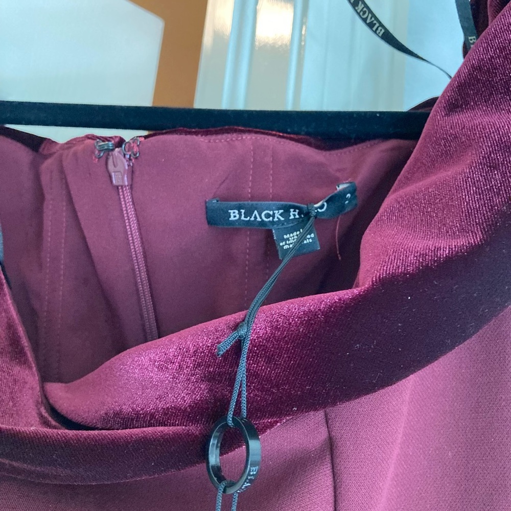 Black Halo jumpsuit. Adorable! Color of the season! Burgandy. Velvet trim - Picture 5 of 6